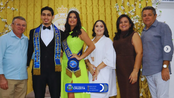 Câmara Municipal de Cruzeta marca presença na aclamação do Miss e Mister Cruzeta 2025