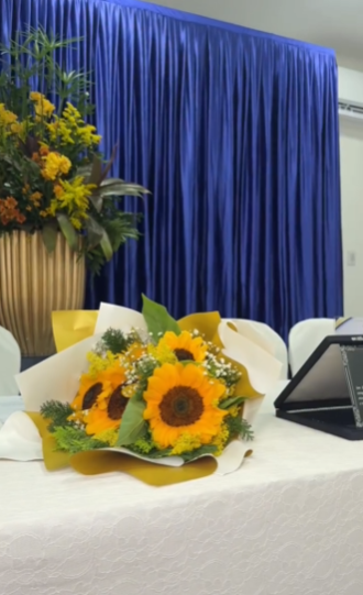 Prestigiando um momento de grande significado para o município de Cruzeta, a diretora executiva da FECAM, Erineide Sá, esteve presente na solenidade de entrega do Título de Cidadão